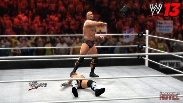 WWE13 PeoplesElbow