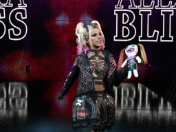 wwek25 alexa bliss5