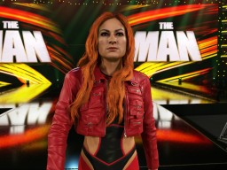 wwek25 becky lynch