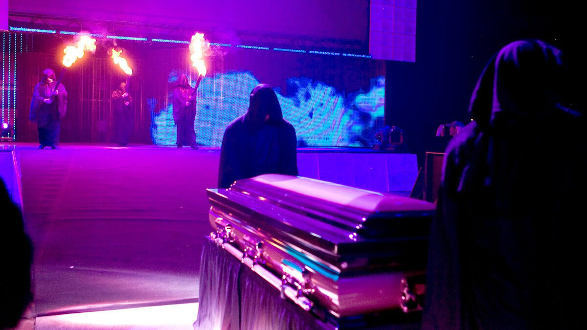 Casket Match - Stipulation Rules, List of Matches & Stats Casket Match - Stipulation Rules, List of Matches & Stats
